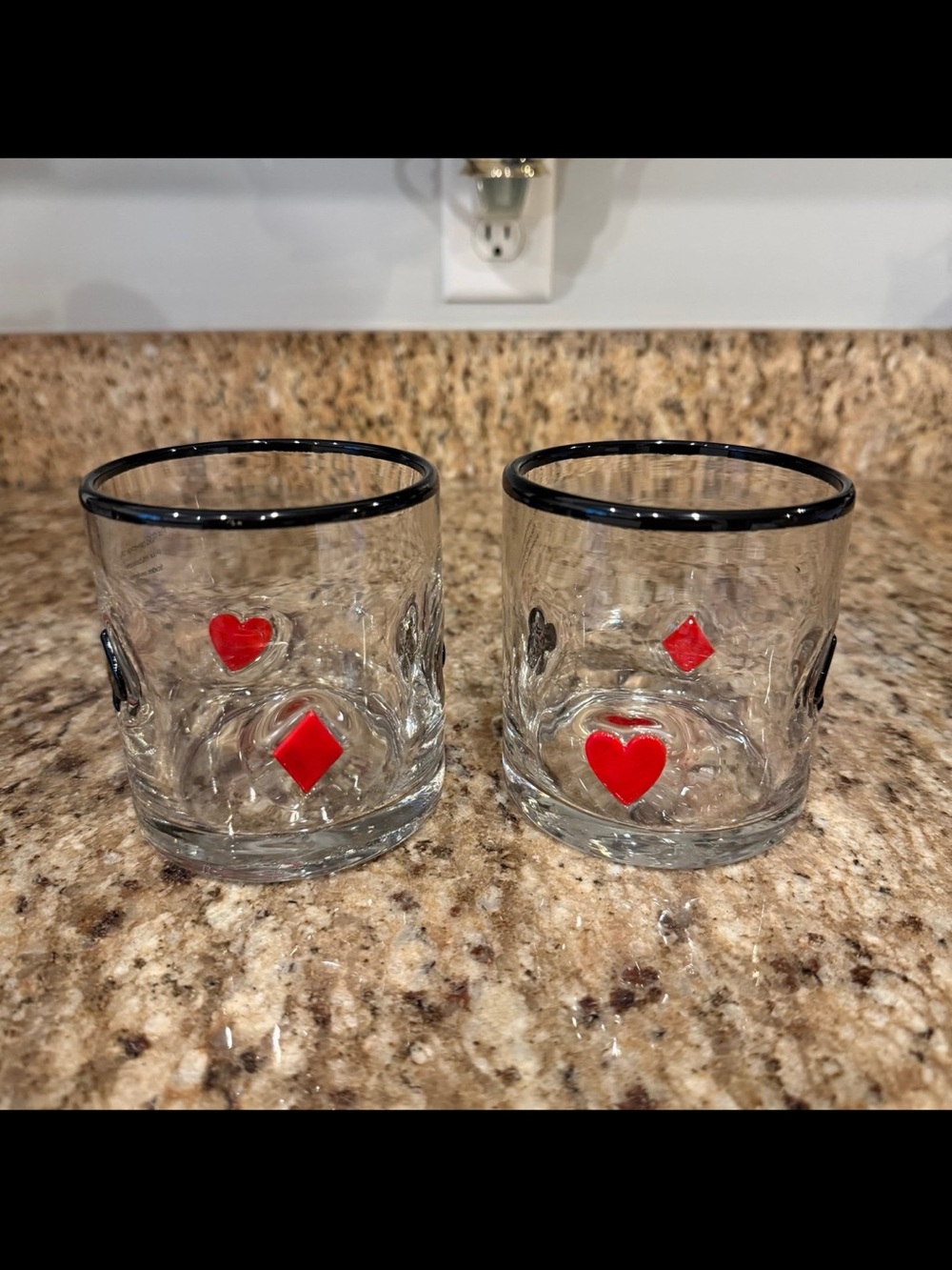 2 Whiskey Cocktail Drink Glasses Casino Barware Inlaid Poker Icons Playing Card